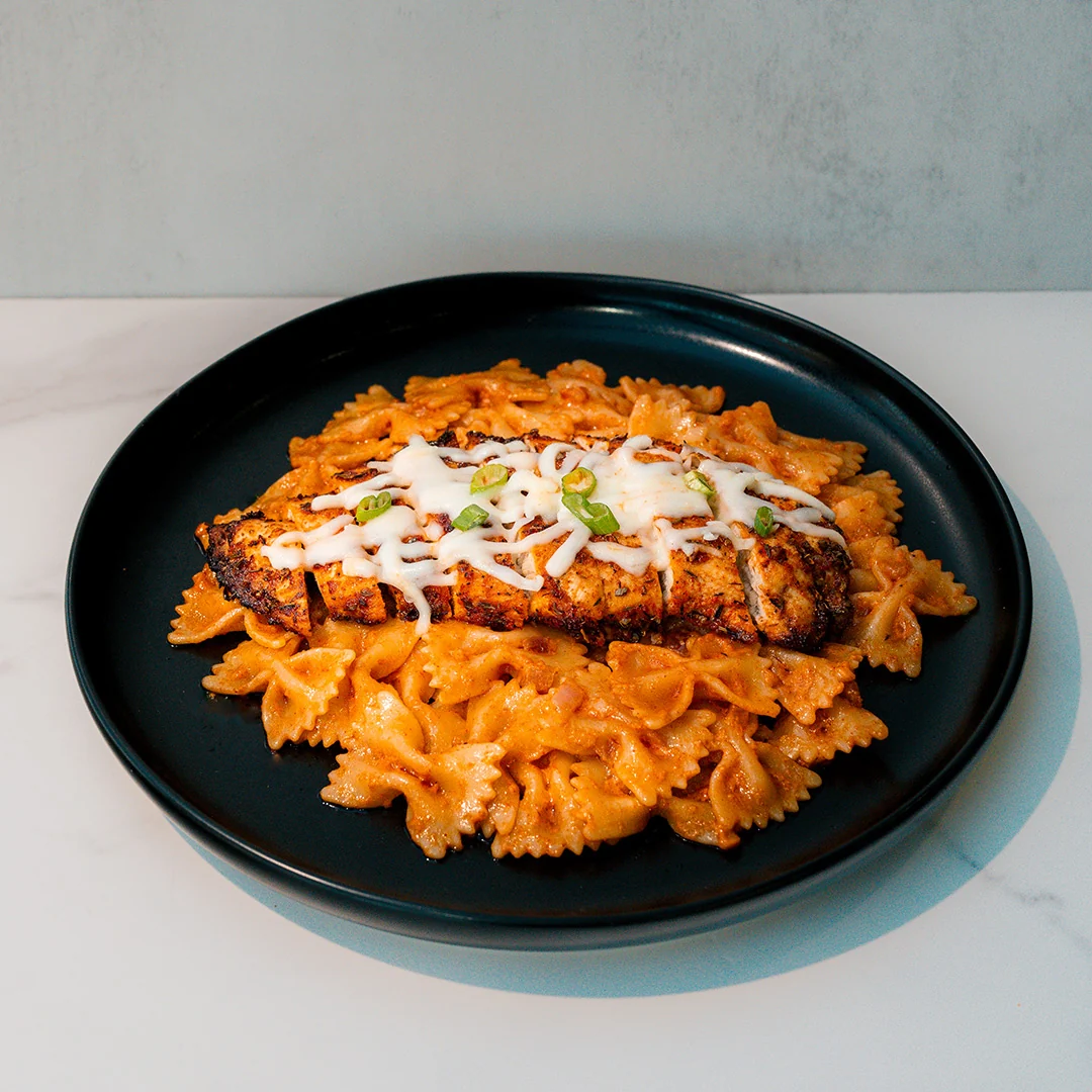 Farfalle & Chicken Alfredo - Image 3