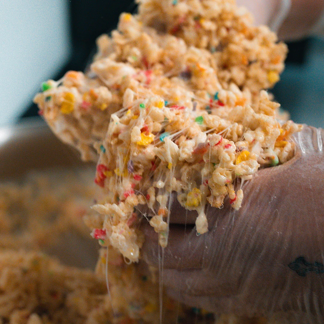 Fruity Cereal Buff Crisp Bar - Image 4